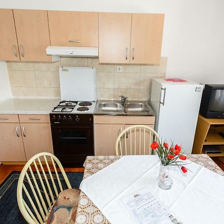 Apartmani Jelica 크르크 외부 사진