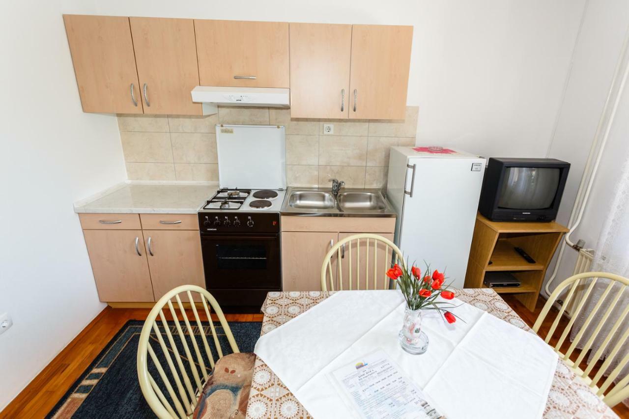 Apartmani Jelica 크르크 외부 사진
